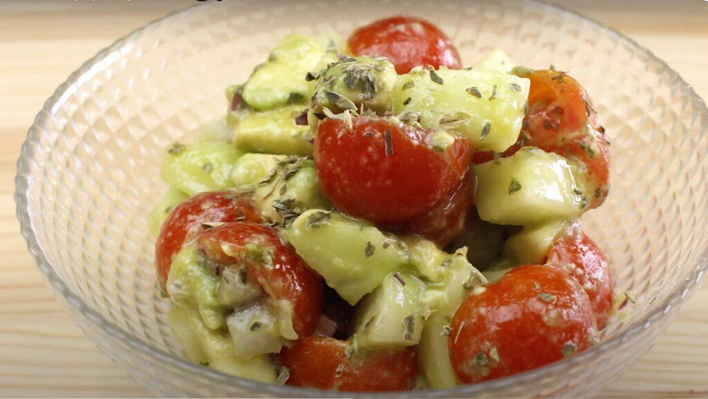 Ensalada de pepino y tomate