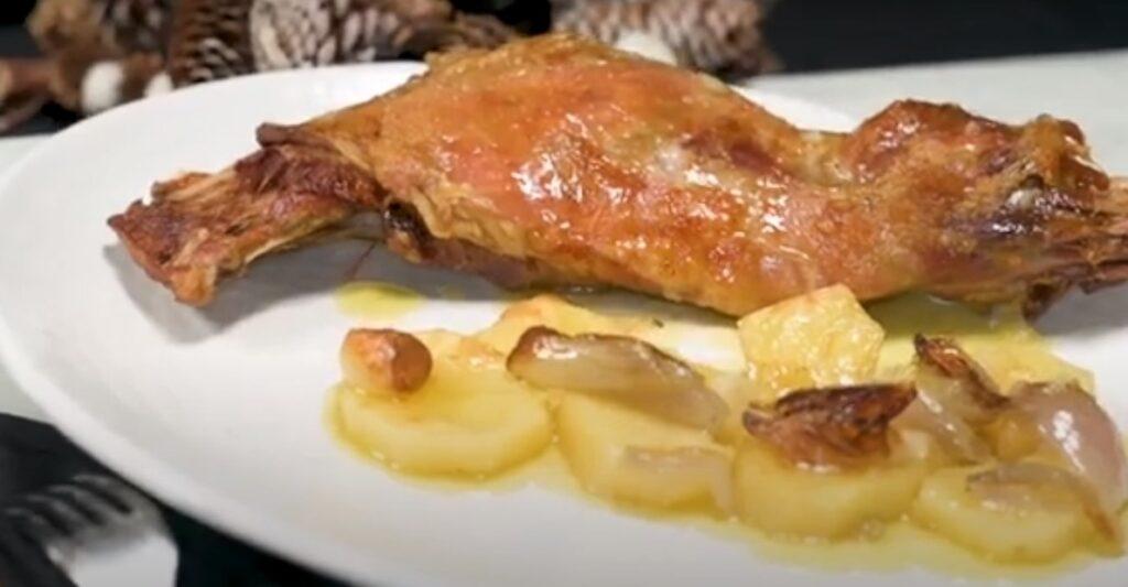 Paletilla de cordero al horno con patatas