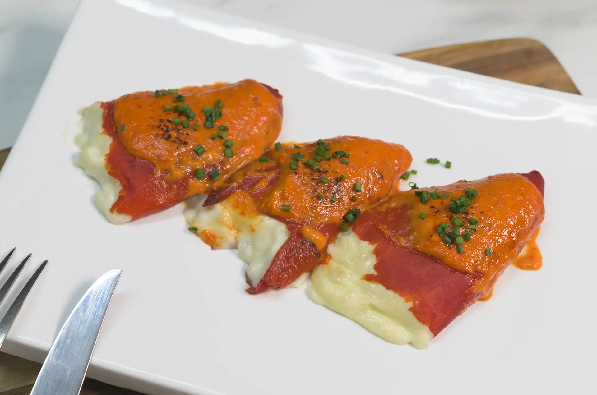 Pimientos del Piquillo Rellenos de Bacalao